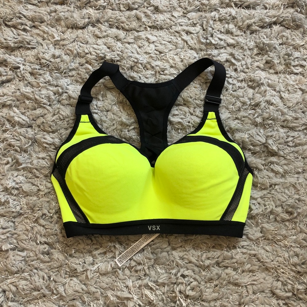 Victoria Secret Sports Bra 32D